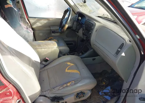 2001 Ford Explorer Xlt z USA, uszkodzony, nr VIN 1FMZU73E61ZA70901